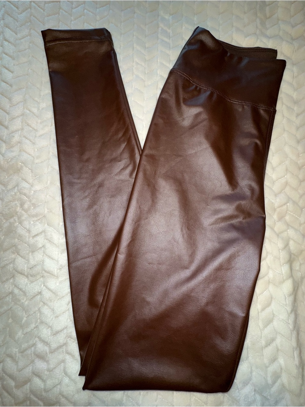Offline Aerie Real LUX 28” Inseam Brown Faux Leather Size Medium New With Tags